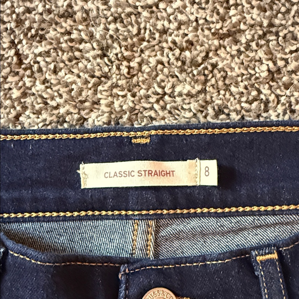 Levi Strauss NWOT Dark Blue Classic Straight Jeans - Picture 2 of 3